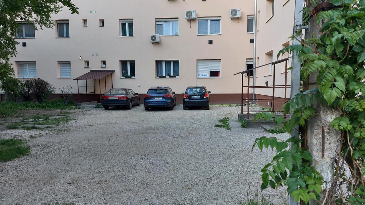 Ancsi Apartmant 케치케메트 외부 사진